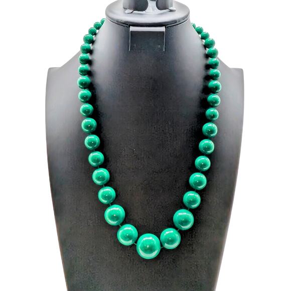 Vintage Graduated Green Acrylic Bead 24" Necklace - Picture 1 of 4